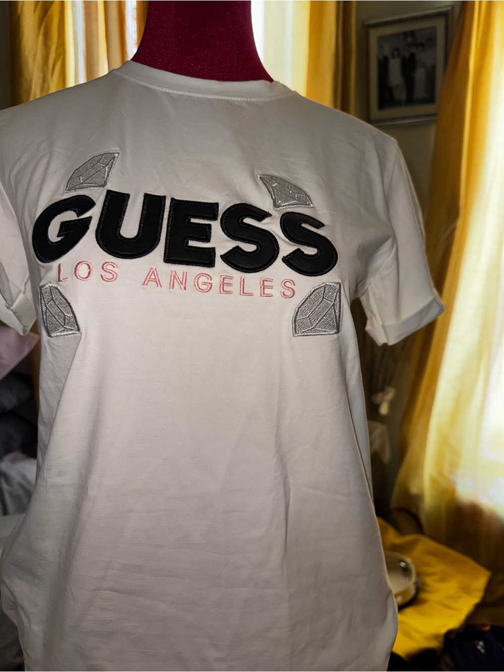 GUESS White Short-Sleeve 'GUESS Los Angeles' Logo Tee